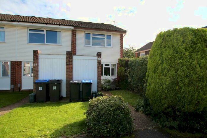 2 Bedroom End Of Terrace House To Rent In Goldsworth Park, GU21