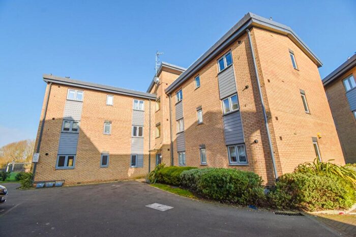 2 Bedroom Apartment For Sale In Saw Mills Court, Old Towcester Road, Southbridge, Northampton, NN4