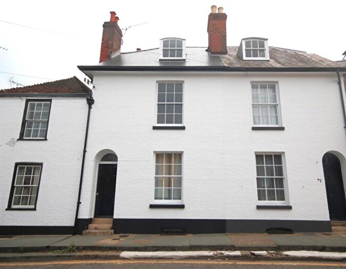 4 Bedroom House To Rent In Oaten Hill, Canterbury, CT1