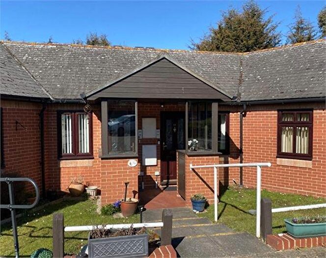 2 Bedroom Retirement Property For Sale In Orchard Gardens, Colchester, CO4