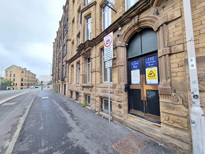 1 Bedroom Apartment To Rent In Sunbridge Road, Bradford, West Yorkshire, BD1