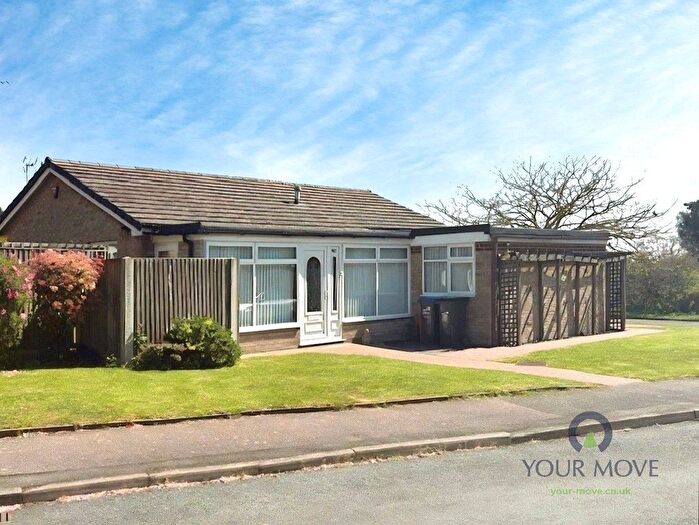 2 Bedroom Bungalow For Sale In Bradstow Way, Broadstairs, Kent, CT10