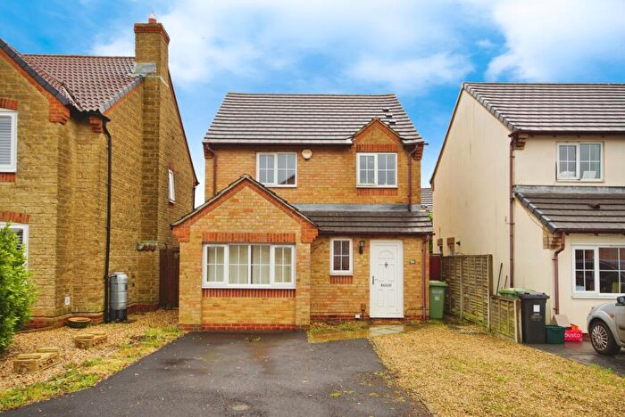 3 Bedroom Detached House For Sale In The Bluebells, Bradley Stoke, Bristol, Gloucestershire, BS32