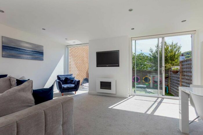 3 Bedroom Terraced House To Rent In Hillpark Loan, Edinburgh, EH4