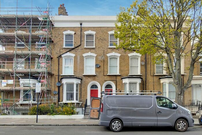 3 Bedroom Flat To Rent In Grosvenor Avenue, London, N5