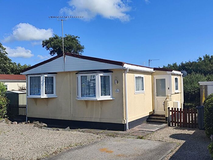 2 Bedroom Park Home For Sale In Pedna Carne, Higher Fraddon, TR9
