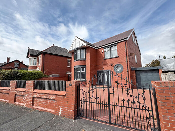 4 Bedroom Detached House For Sale In Warbreck Hill Road, North Shore, FY2