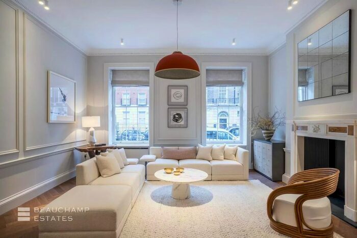 4 Bedroom Flat To Rent In Devonshire Place, Marylebone, W1G