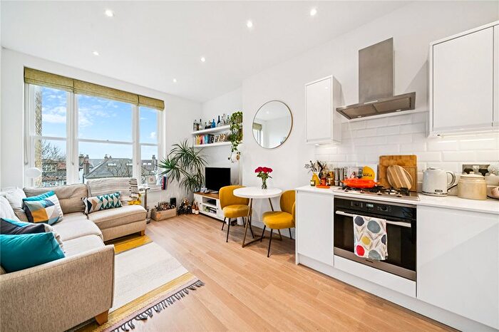 1 Bedroom Flat For Sale In Trinity Road, SW17