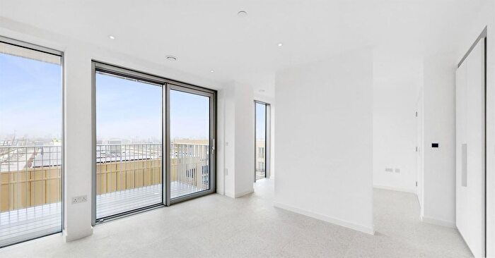 Studio To Rent In Tapestry Way, Jacquard Point, E1