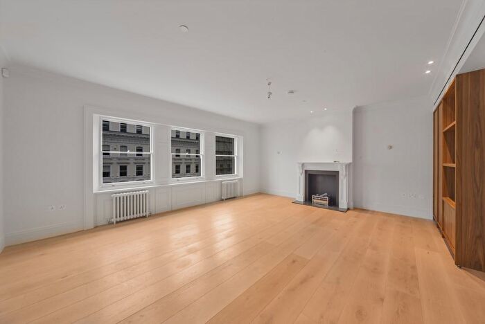 2 Bedroom Flat To Rent In Queen's Gate Terrace, London, SW7