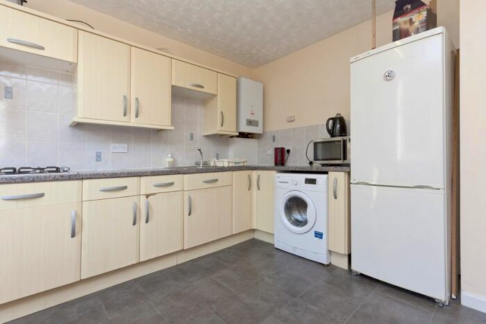 4 Bedroom Flat To Rent In Hill Street, Aberdeen, AB25