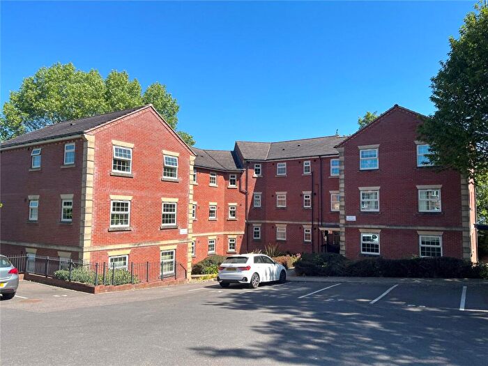 2 Bedroom Flat For Sale In Kirkby View, Sheffield, South Yorkshire, S12