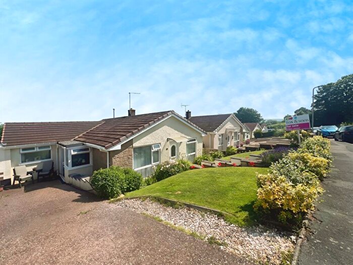 3 Bedroom Detached Bungalow For Sale In Sideling Fields, Tiverton, EX16
