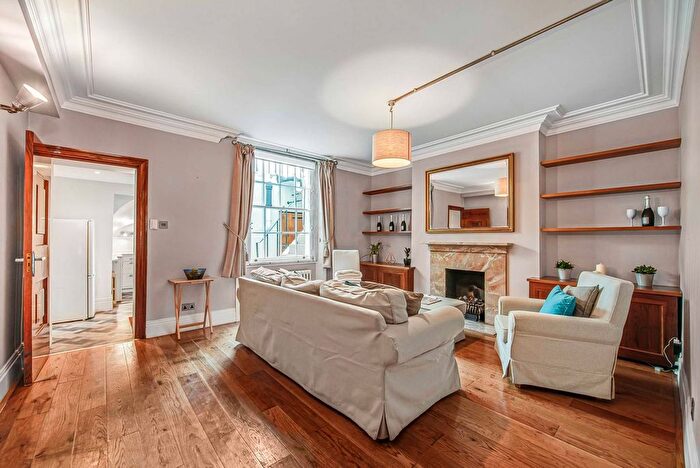 2 Bedroom Flat For Sale In Cambridge Street, Pimlico, London, SW1V