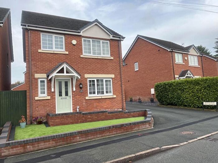 3 Bedroom Property For Sale In Queens Court, Bradley, LL11