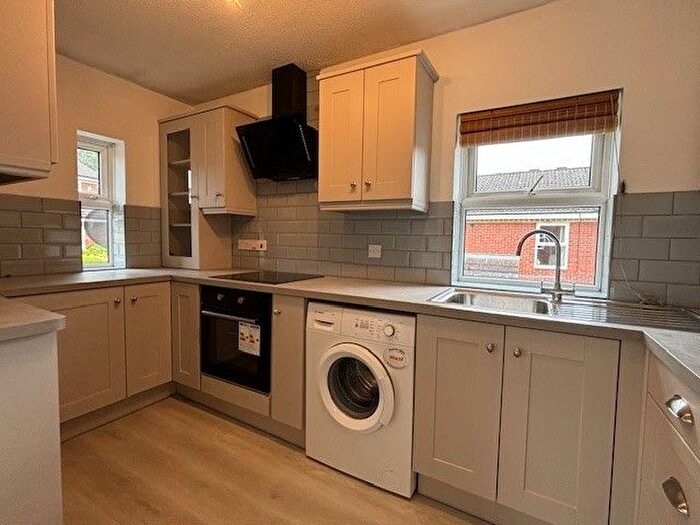 1 Bedroom Maisonette To Rent In College Avenue, Tonbridge, TN9