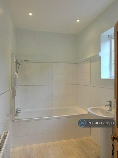 1 Bedroom Flat To Rent In Elmbridge Road, Cranleigh, GU6