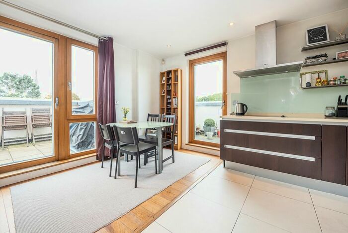 1 Bedroom Flat To Rent In Upper Richmond Road, SW15