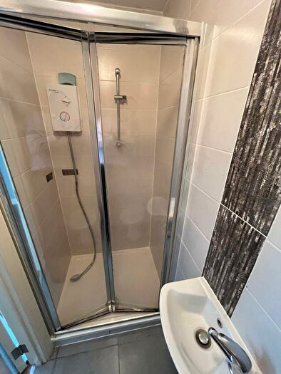 Studio To Rent In Brentmead Place, Golders Green, London, NW11