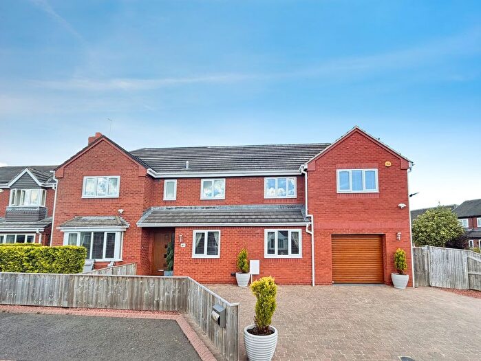 6 Bedroom Detached House For Sale In Fairways, Whitley Bay, NE25