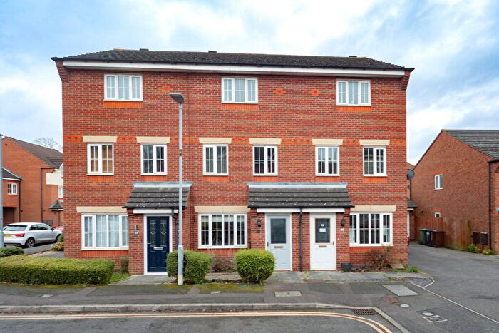 3 Bedroom Town House For Sale In Adam Dale, Loughborough, LE11