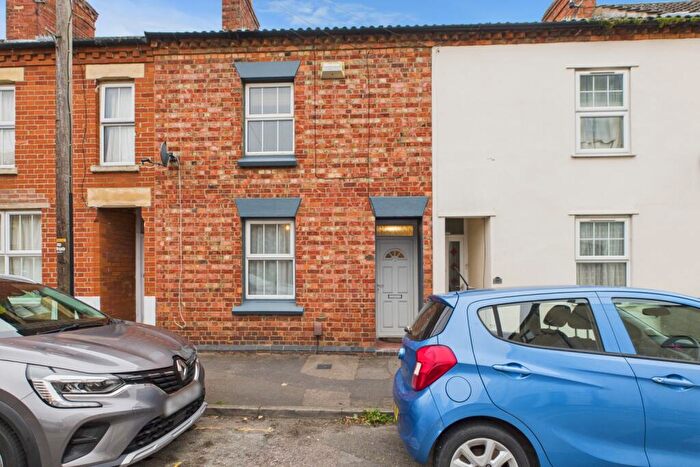 2 Bedroom Terraced House To Rent In Alfred Street, Rushden, Northamptonshire, NN10