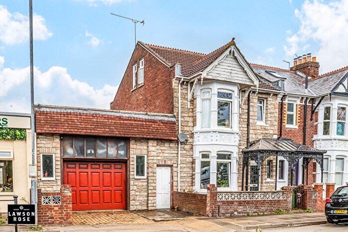 5 Bedroom End Of Terrace House For Sale In Locksway Road, Southsea, PO4