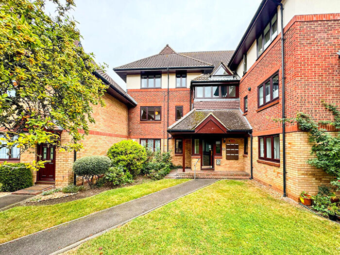 2 Bedroom Apartment To Rent In Star Street, Ware, SG12