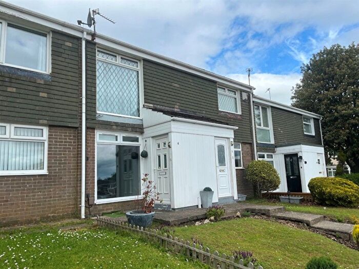 2 Bedroom Maisonette For Sale In Maplebeck Close, Sunderland, SR3