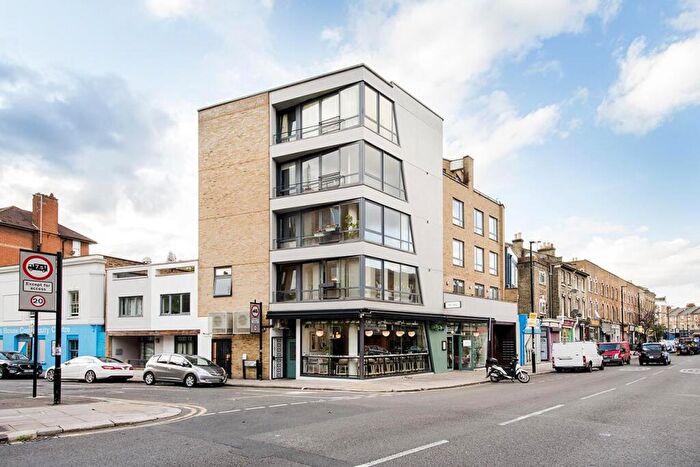 2 Bedroom Apartment To Rent In North Five, Blackstock Road, London, N5