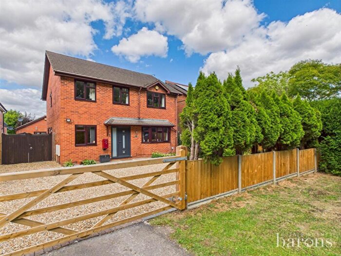 4 Bedroom Detached House For Sale In Reading Road, Chineham, Basingstoke, RG24