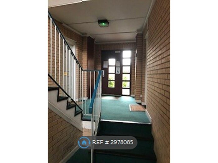 2 Bedroom Flat To Rent In Springburn Road, Glasgow, G21
