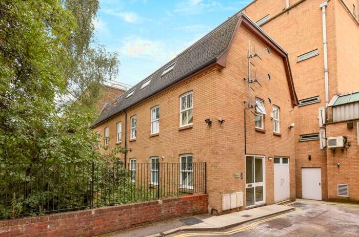 2 Bedroom Apartment To Rent In Kilburn Place London, NW6