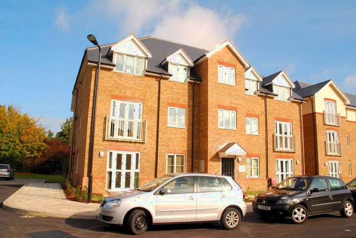 1 Bedroom Flat To Rent In Gilbert White Close, Perivale, Greenford, UB6