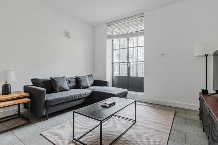 2 Bedroom Apartment To Rent In Berry Street, London, EC1V