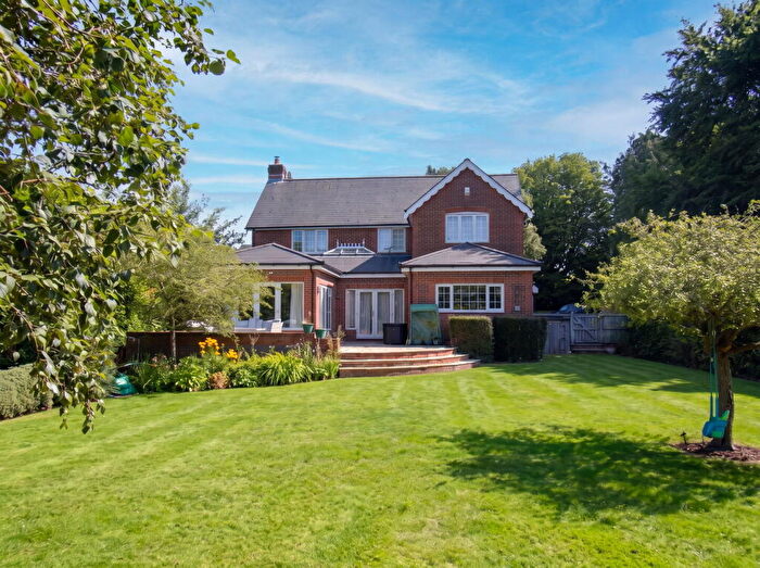 5 Bedroom Detached House For Sale In Lime Ridge, Old Alresford, SO24