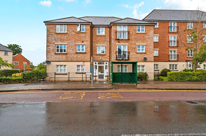 2 Bedroom Flat For Sale In Haydon End, Swindon, SN25