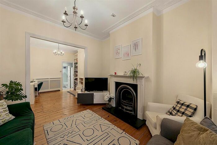4 Bedroom Terraced House To Rent In Weiss Road, London SW15