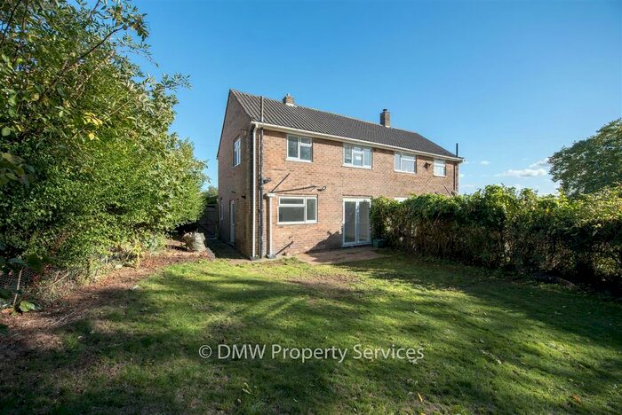 3 Bedroom Semi-Detached House To Rent In Birchfield Road, Arnold, Nottingham, NG5