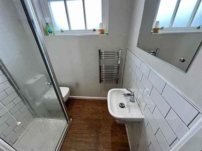 Flat To Rent In View House, Solly Street, Sheffield, S1