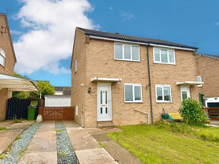 2 Bedroom Semi-Detached House To Rent In Thoresby Close, Bridlington, YO16