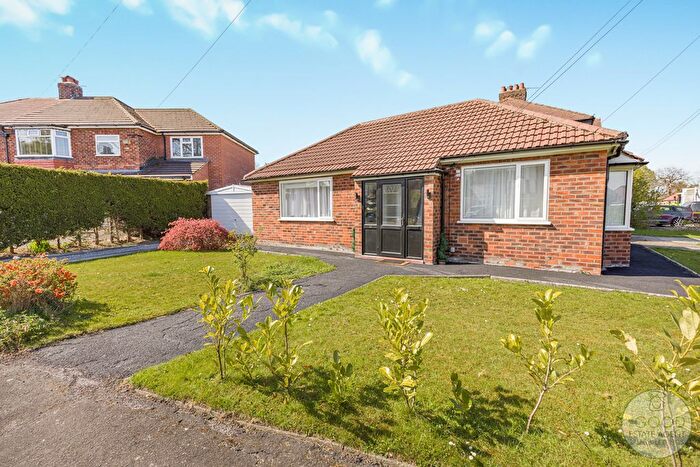 2 Bedroom Detached House For Sale In Oakdene Avenue, Heald Green, SK8
