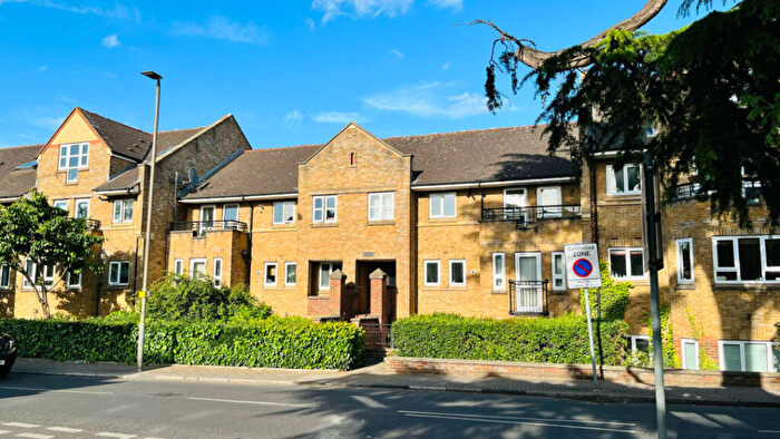 1 Bedroom Flat For Sale In Sienna Court, St James Drive, Balham, London, SW12