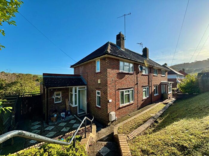 2 Bedroom House To Rent In Auckland Drive, Brighton, BN2