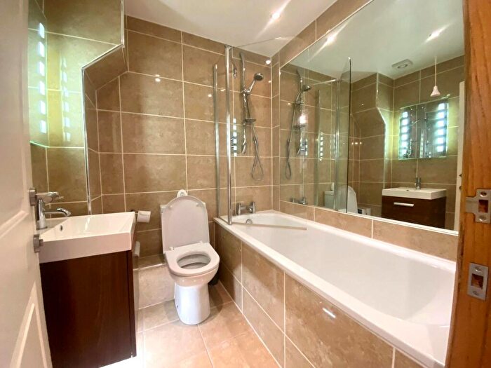 4 Bedroom Terraced House To Rent In East Street, Saffron Walden, CB10