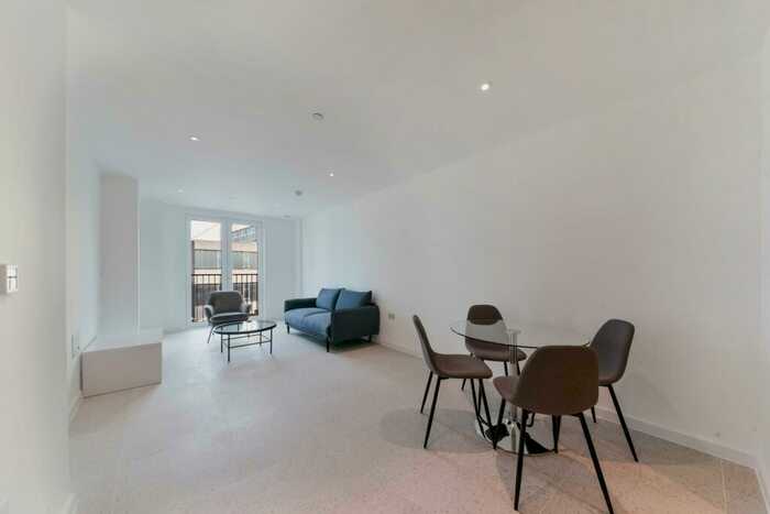 1 Bedroom Apartment To Rent In Jacquard Point, The Silk District, E1