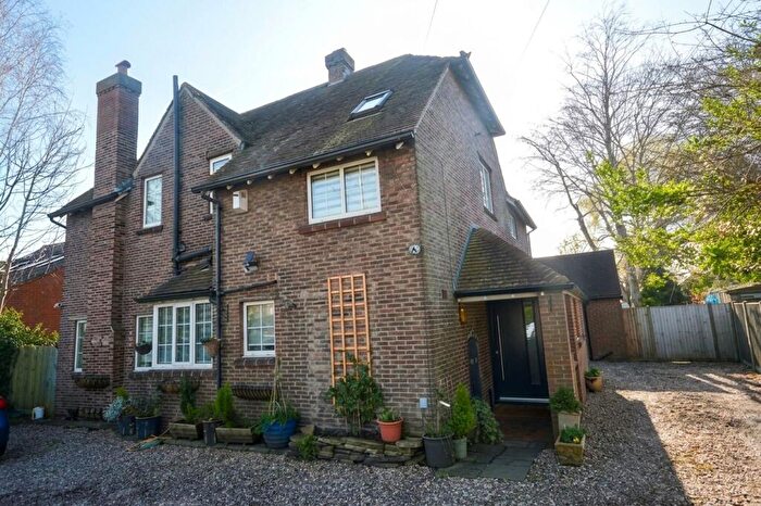 4 Bedroom Detached House To Rent In Woodford Road, Bramhall, SK7