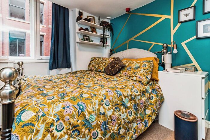 1 Bedroom Flat For Sale In Princess Street, Manchester, Greater Manchester, M1