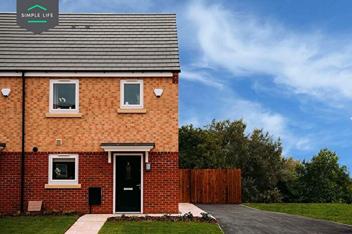 3 Bedroom Semi-Detached House To Rent In Oval Crescent, Ellesmere Port, CH65